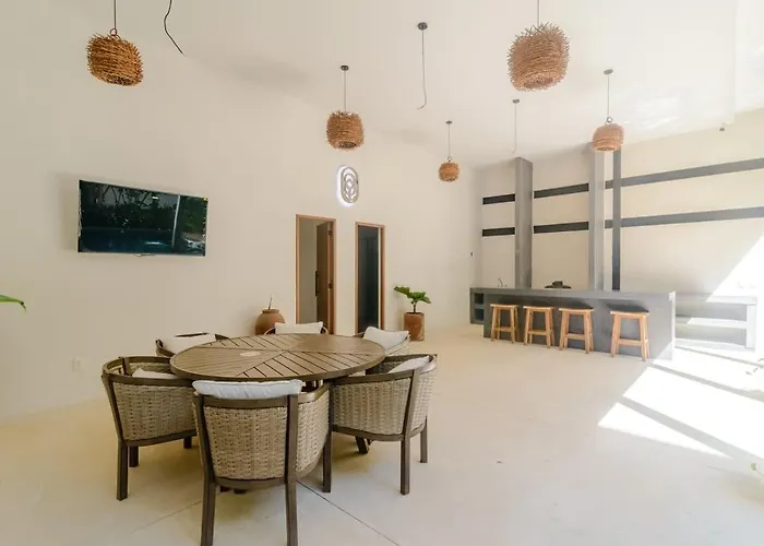 Near Ximbal 6 Guest Pool Gym Wi-fi Apartment *