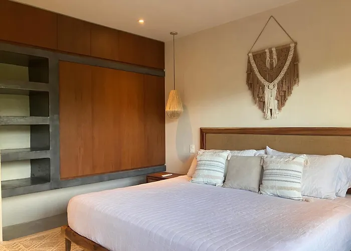 Apartment Near Ximbal 6 Guest Pool Gym Wi-fi *